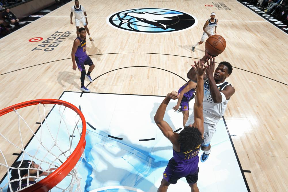 进攻端缺乏 进攻端缺乏